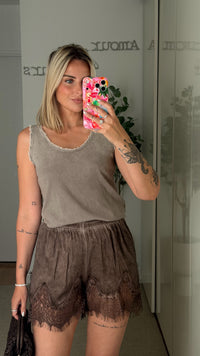 Short Chiara